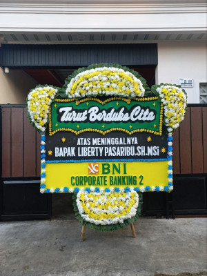 Papan Bunga Duka di Kemanisan