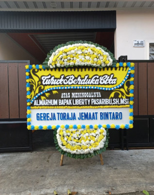 Papan Bunga Duka di Kemanisan